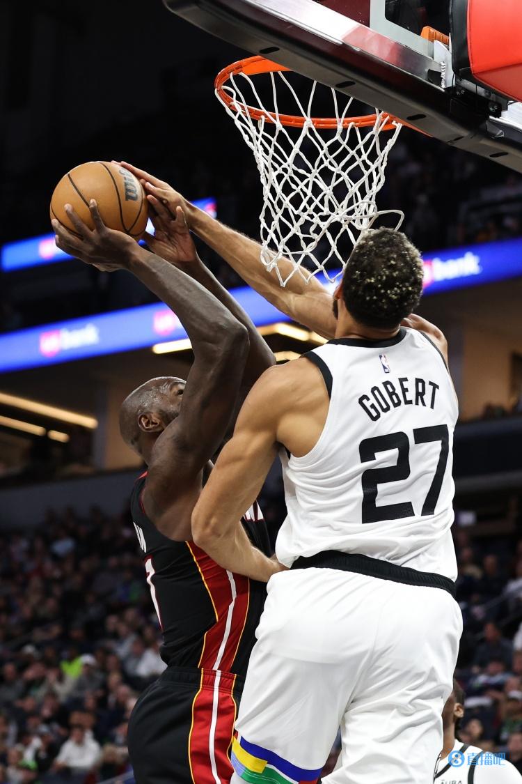 开云入口-里程碑夜孟菲斯灰熊篮板制胜,法国杯关键时刻刷纪录,气氛紧张,高层口径保持一致